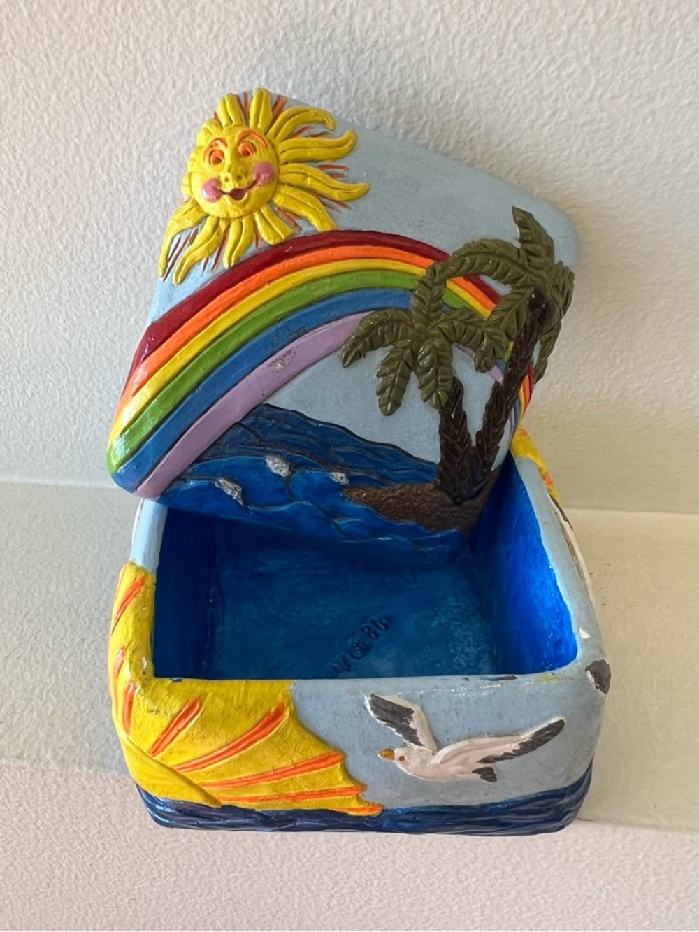 Vintage hand painted ceramic tropical treasure trinket box